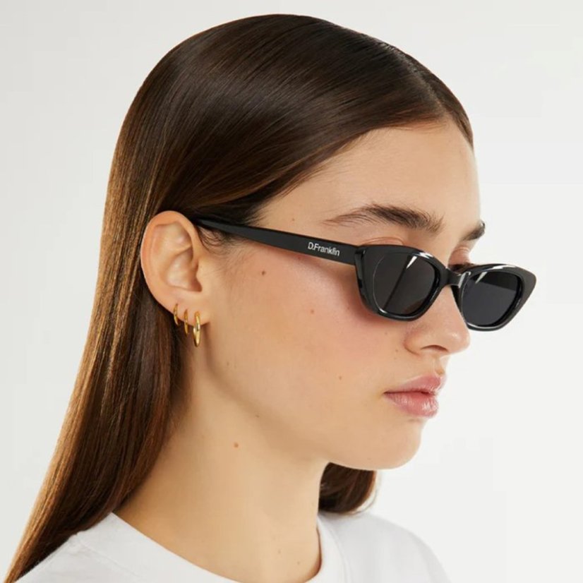 Slnečné okuliare D.Franklin Soho Black Black modelka